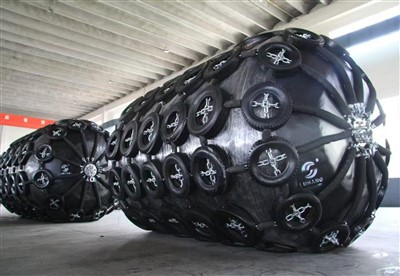 High Energy Absorption EVA Foam Filled Fender